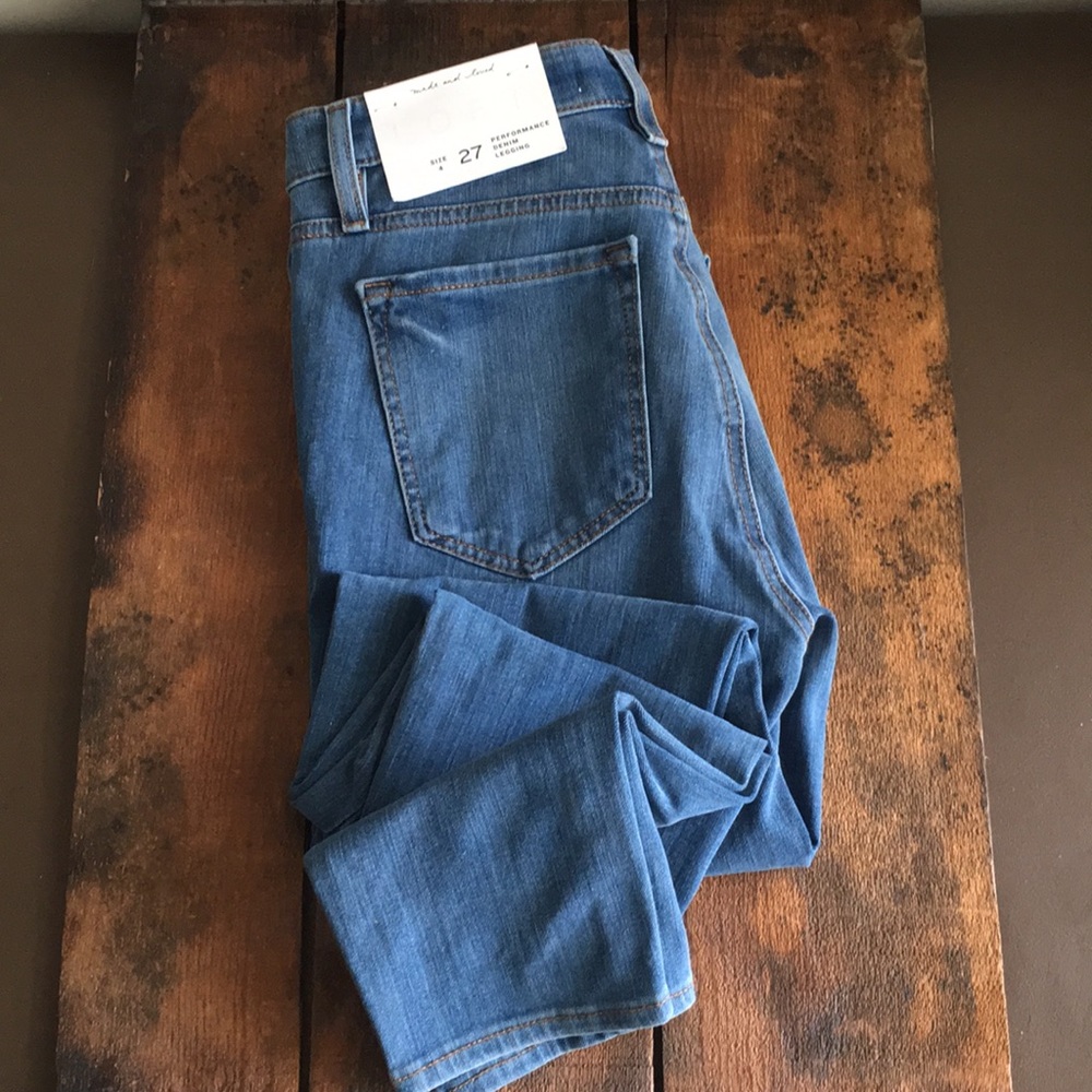 NWT!! Ann Taylor loft performance denim legging